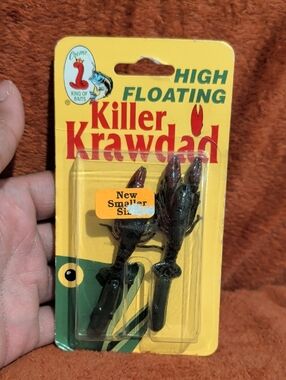 Killer Krawdad High Floating Fishing Baits - Black/Red